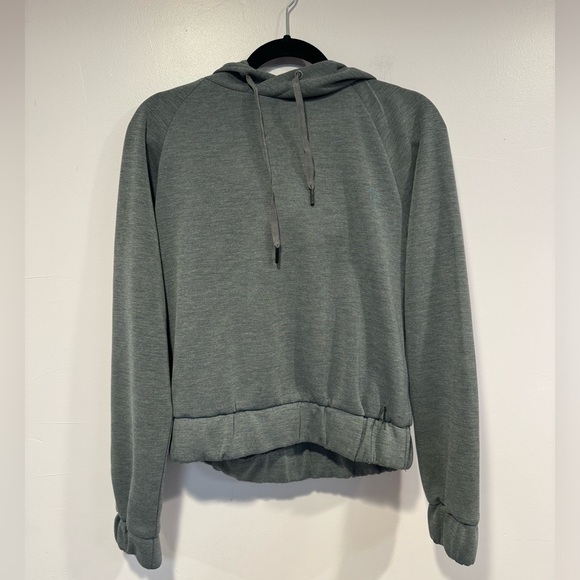 Grey mondetta sweatshirt - Picture 1 of 3